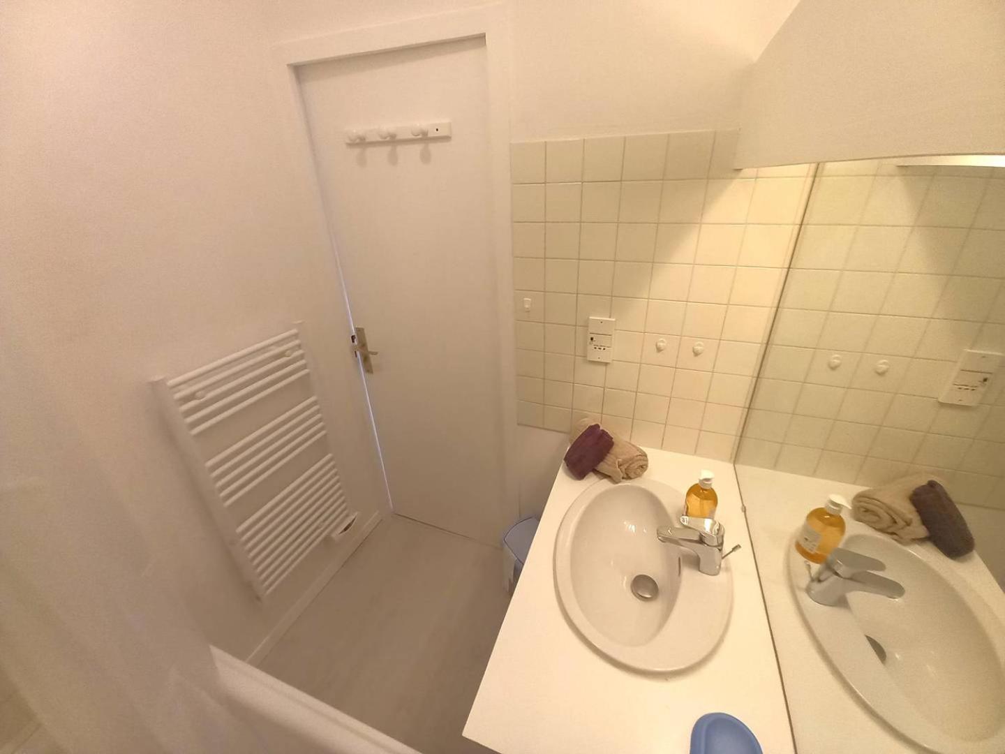 Saint Georges de Didonne - FAITES UNE HALTE - STUDIO - quartier boisé Esterno foto