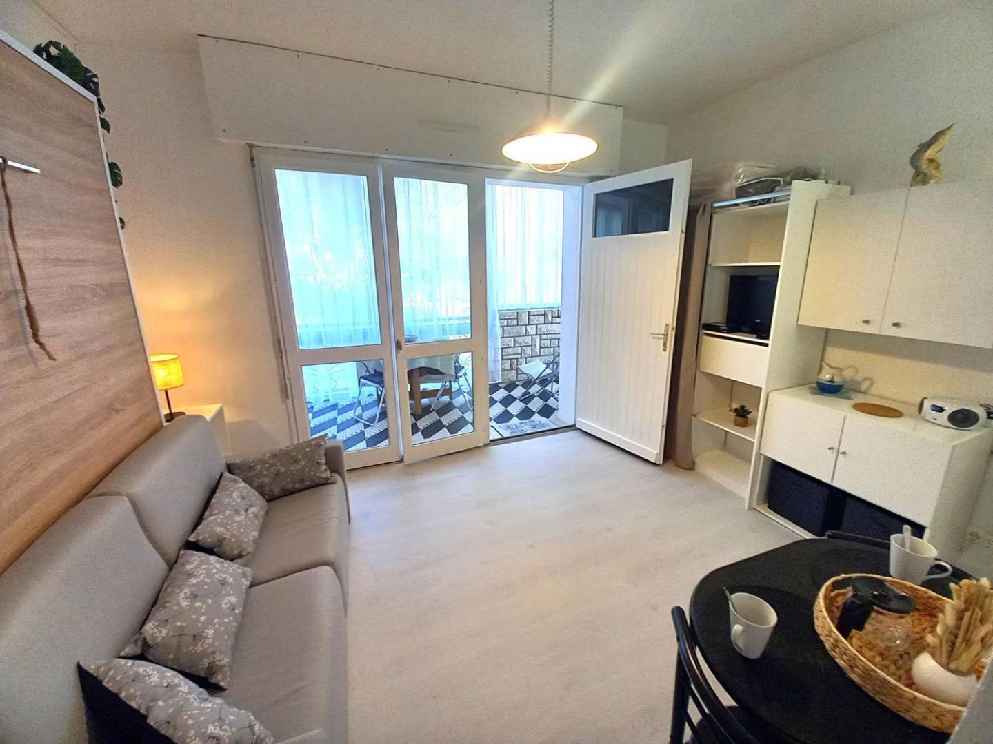 Saint Georges de Didonne - FAITES UNE HALTE - STUDIO - quartier boisé Esterno foto