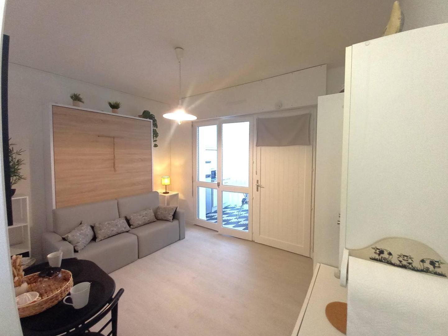 Saint Georges de Didonne - FAITES UNE HALTE - STUDIO - quartier boisé Esterno foto